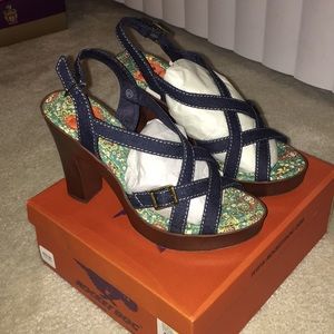 Summer denim sandals!